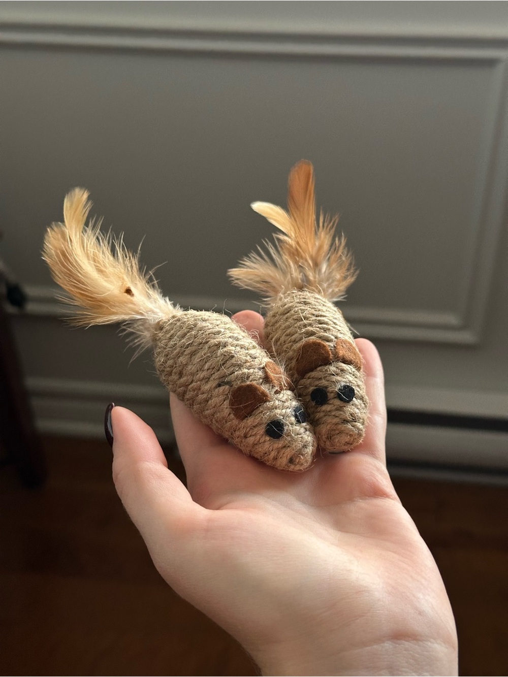 Cat & Jack Tan Jute Feather Mouse Cat Toys Bite-Resistant Stuffed Toys for Cat